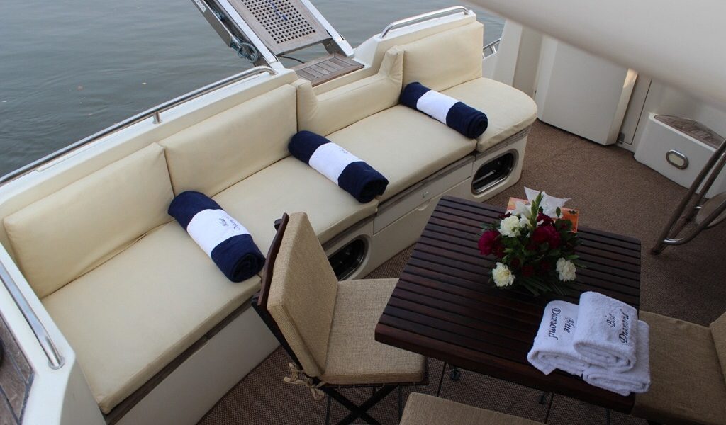 fairline-yacht-rental-boat-goa-3